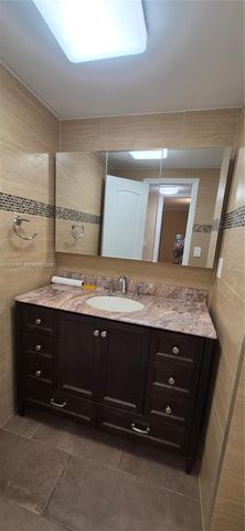 14401 N Kendall Dr 205N, Miami, FL 33186