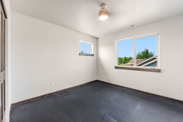 19619 E Knox Ave, Liberty Lake, WA 99016