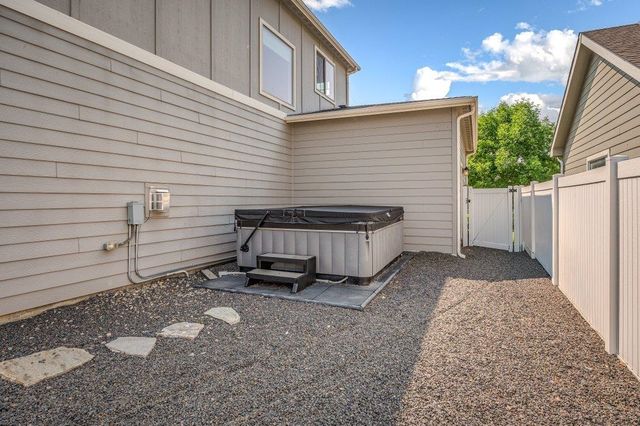 19619 E Knox Ave, Liberty Lake, WA 99016