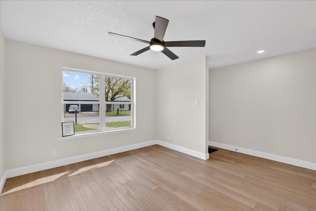 6425 Summit Ridge Drive, Watauga, TX 76148