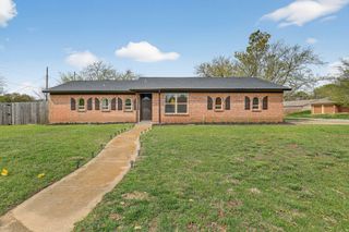 6425 Summit Ridge Drive, Watauga, TX 76148