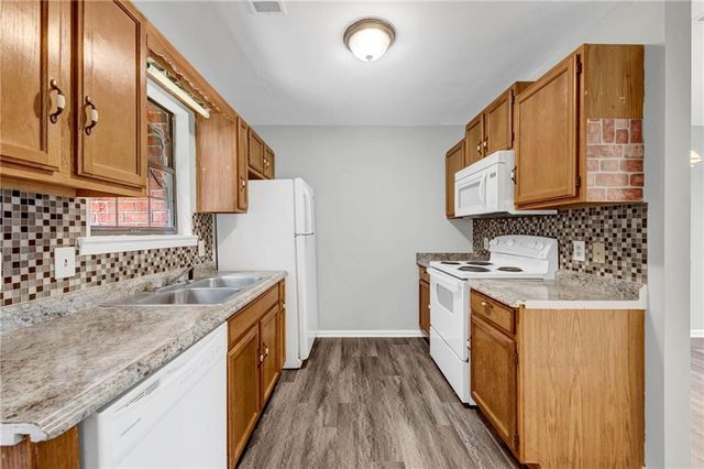 3767 Oakwood Hills Drive, Oakwood, GA 30566