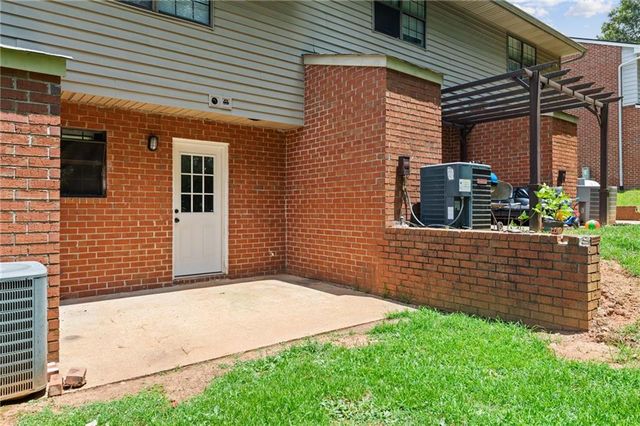 3767 Oakwood Hills Drive, Oakwood, GA 30566