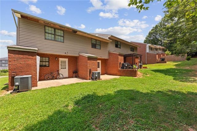 3767 Oakwood Hills Drive, Oakwood, GA 30566