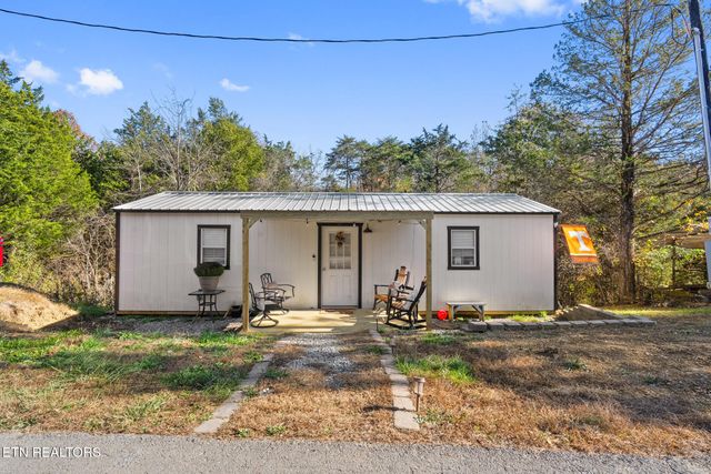 975 Lake Smoky Rd, Sevierville, TN 37876