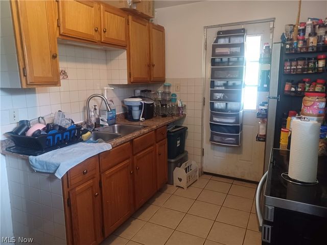 718 Hillsdale, Warren, OH 44485