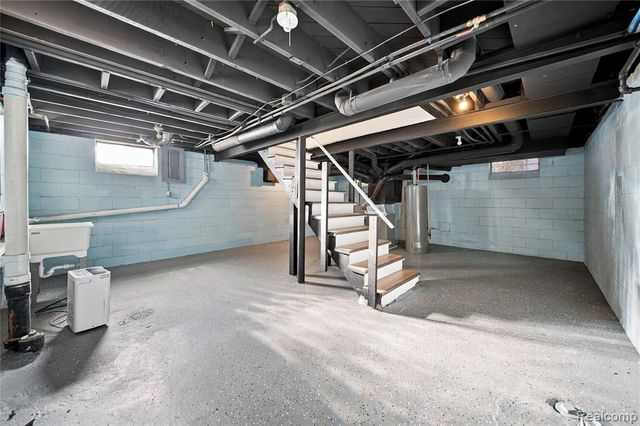 14577 Whitcomb Street, Detroit, MI 48227