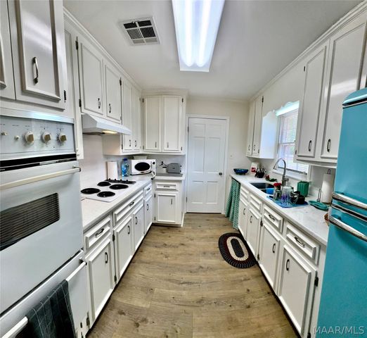 3000 Old Farm Road, Montgomery, AL 36111