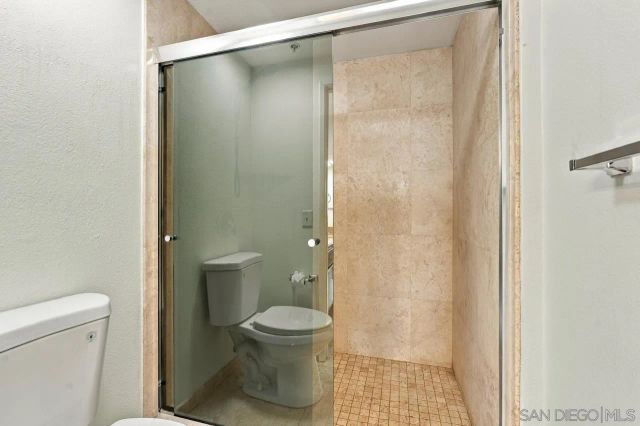 680 Camino De La Reina 2201, San Diego, CA 92108