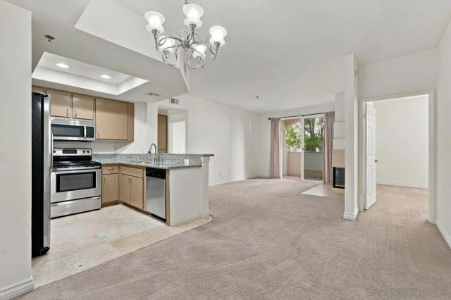680 Camino De La Reina 2201, San Diego, CA 92108