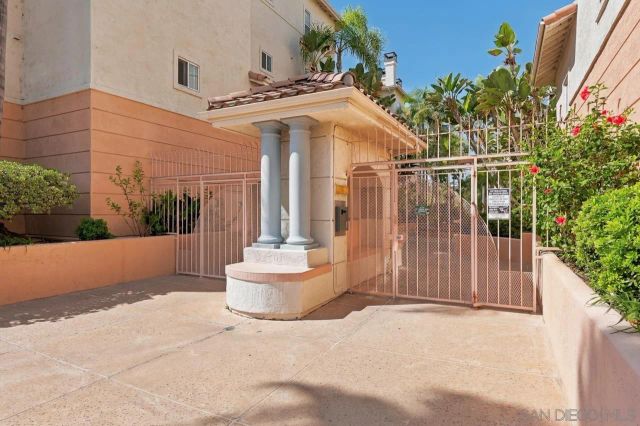 680 Camino De La Reina 2201, San Diego, CA 92108