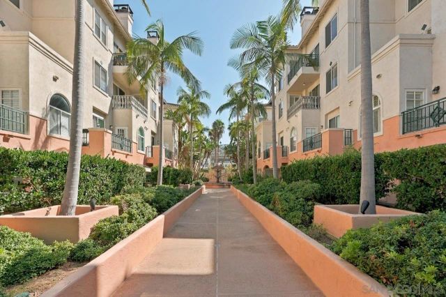 680 Camino De La Reina 2201, San Diego, CA 92108