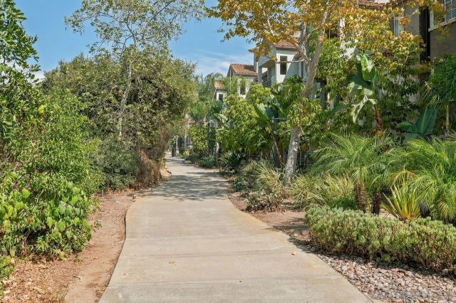 680 Camino De La Reina 2201, San Diego, CA 92108