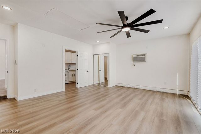 404 Vassar Lane, Las Vegas, NV 89107