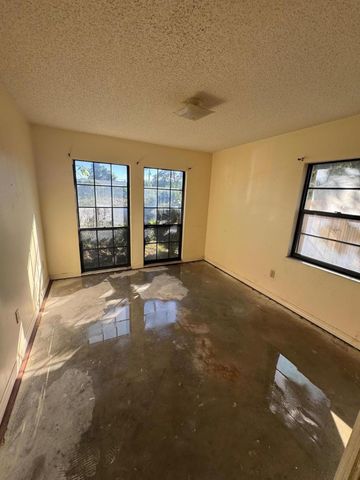 1826 4th Place, Vero Beach, FL 32962