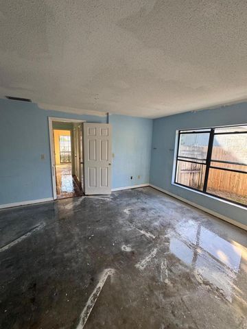 1826 4th Place, Vero Beach, FL 32962