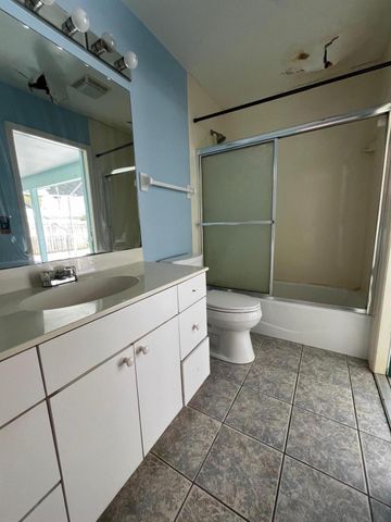 1826 4th Place, Vero Beach, FL 32962