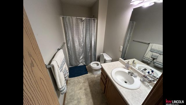 216 W Irving Street, Lincoln, NE 68521