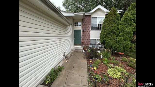 216 W Irving Street, Lincoln, NE 68521