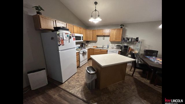 216 W Irving Street, Lincoln, NE 68521