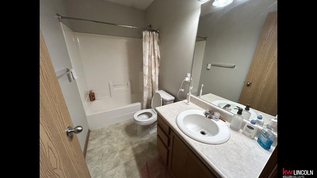 216 W Irving Street, Lincoln, NE 68521