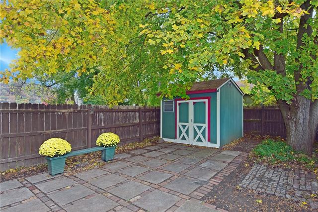 111 Mulberry St, Coraopolis, PA 15108