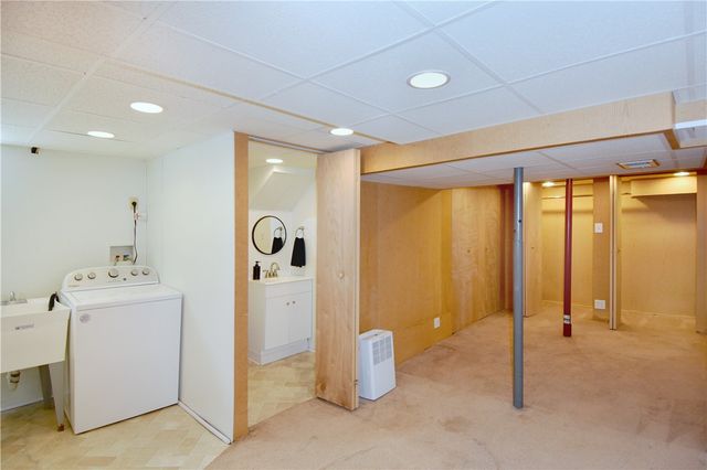 111 Mulberry St, Coraopolis, PA 15108