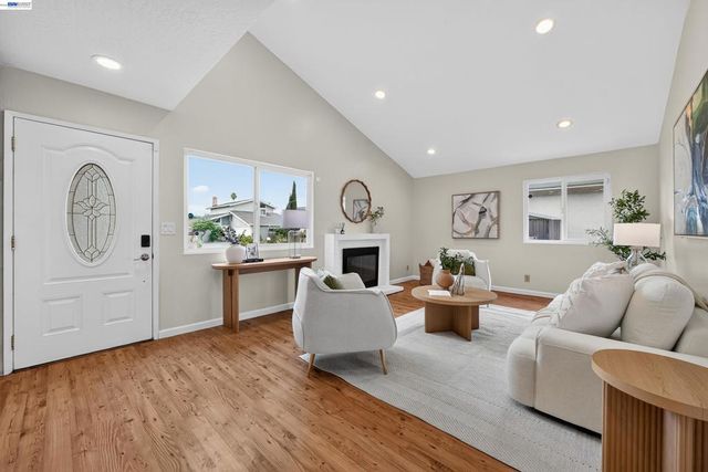 32536 Lake Barlee Ln, Fremont, CA 94555