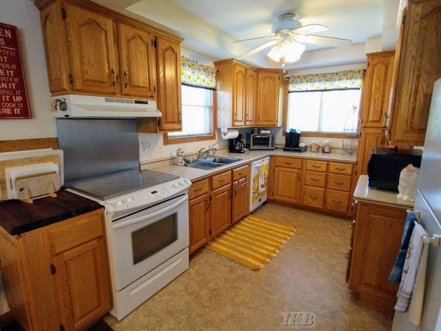567 Mary Lane, Harrison, MI 48625