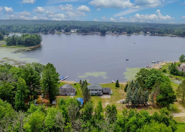 567 Mary Lane, Harrison, MI 48625