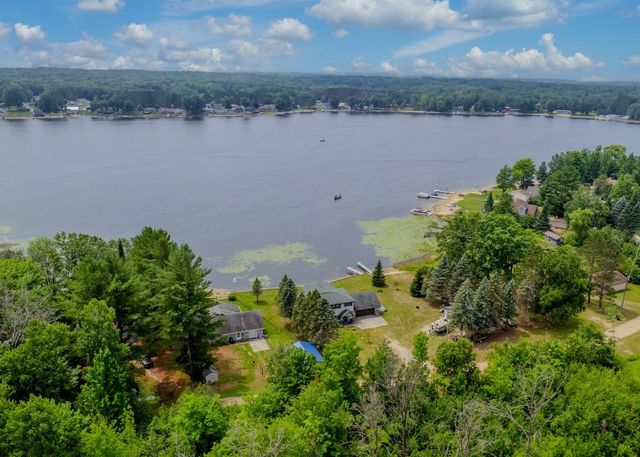 567 Mary Lane, Harrison, MI 48625