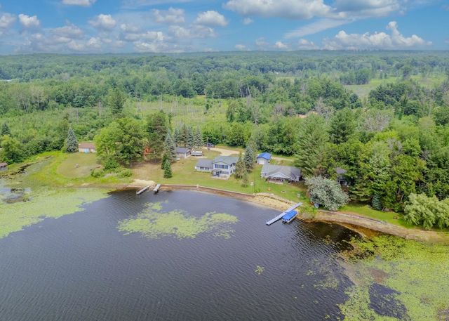 567 Mary Lane, Harrison, MI 48625