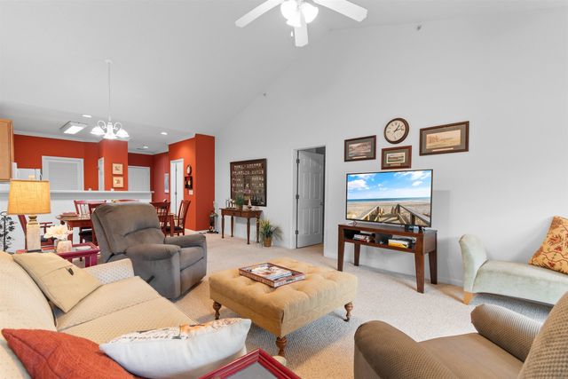 5846 Longwood Dr Unit 303, Murrells Inlet, SC 29576