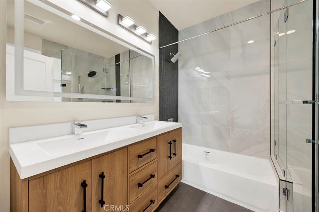 74 S Oak Avenue, Pasadena, CA 91107