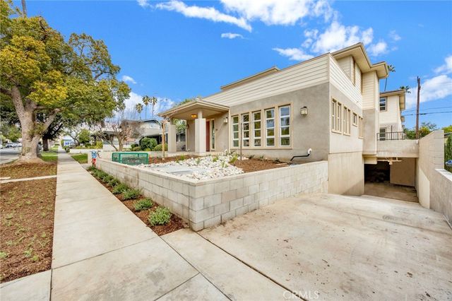 74 S Oak Avenue, Pasadena, CA 91107