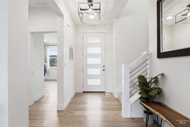 868 W Grassland St, Middleton, ID 83644