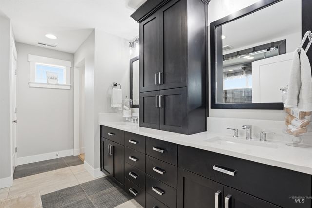 868 W Grassland St, Middleton, ID 83644