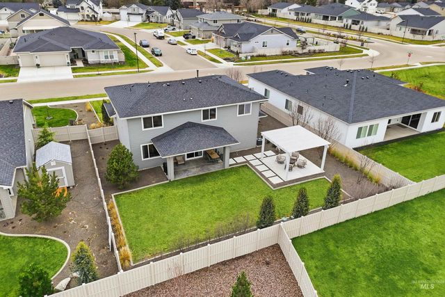 868 W Grassland St, Middleton, ID 83644