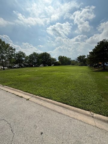 16230 S 107th Avenue, Orland Park, IL 60467