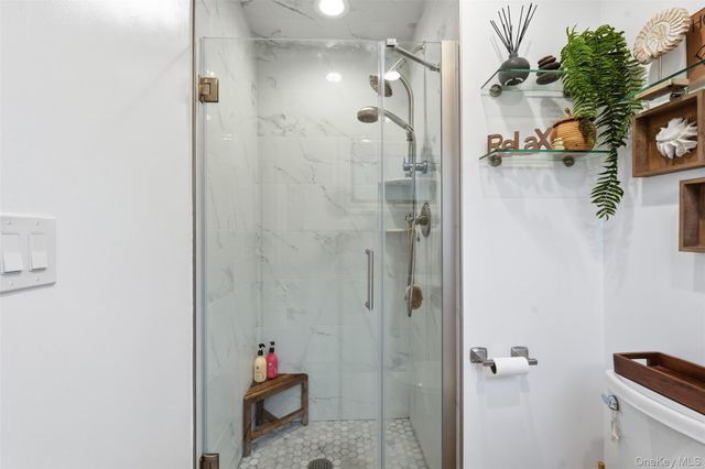 76 Kensington Oval, New Rochelle, NY 10805