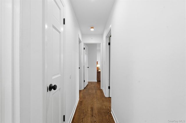 76 Kensington Oval, New Rochelle, NY 10805