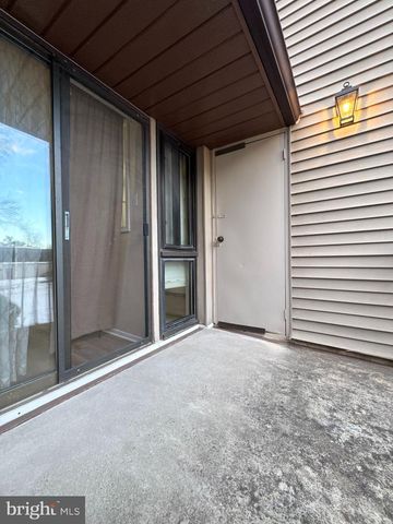 24 ASHLEY CT, Marlton, NJ 08053