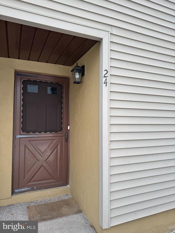 24 ASHLEY CT, Marlton, NJ 08053