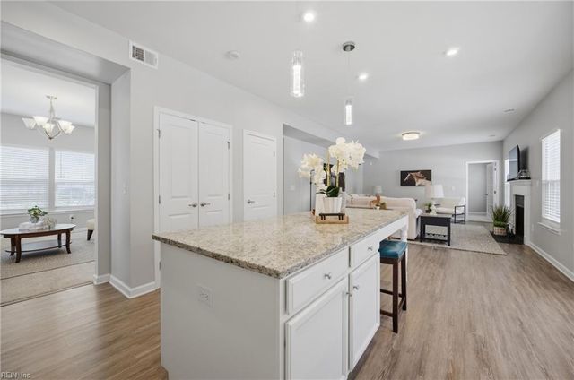 2138 Tall Pine DR, Chesapeake, VA 23323