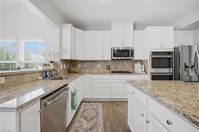 2138 Tall Pine DR, Chesapeake, VA 23323