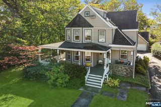 200 Inwood Avenue, Montclair, NJ 07043