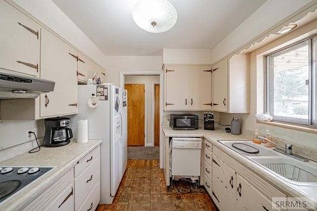 240 Lincoln Drive, Idaho Falls, ID 83401