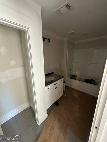 10 Young Lane, Hamilton, GA 31811