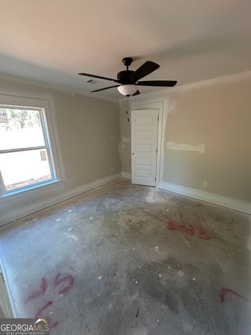 10 Young Lane, Hamilton, GA 31811