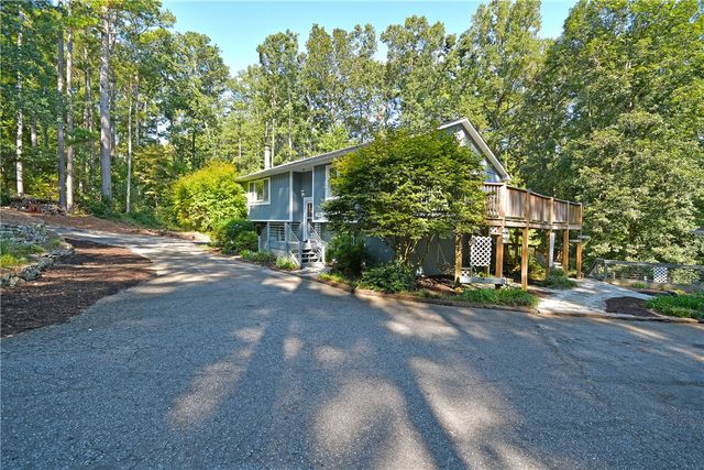 403 Stratford Drive, Seneca, SC 29678
